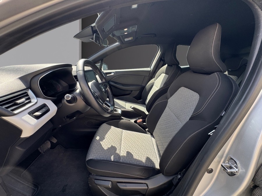 RENAULT d'occasion CLIO 1.6 E-TECH 140 LUTECIA de 2021 Saint Nazaire