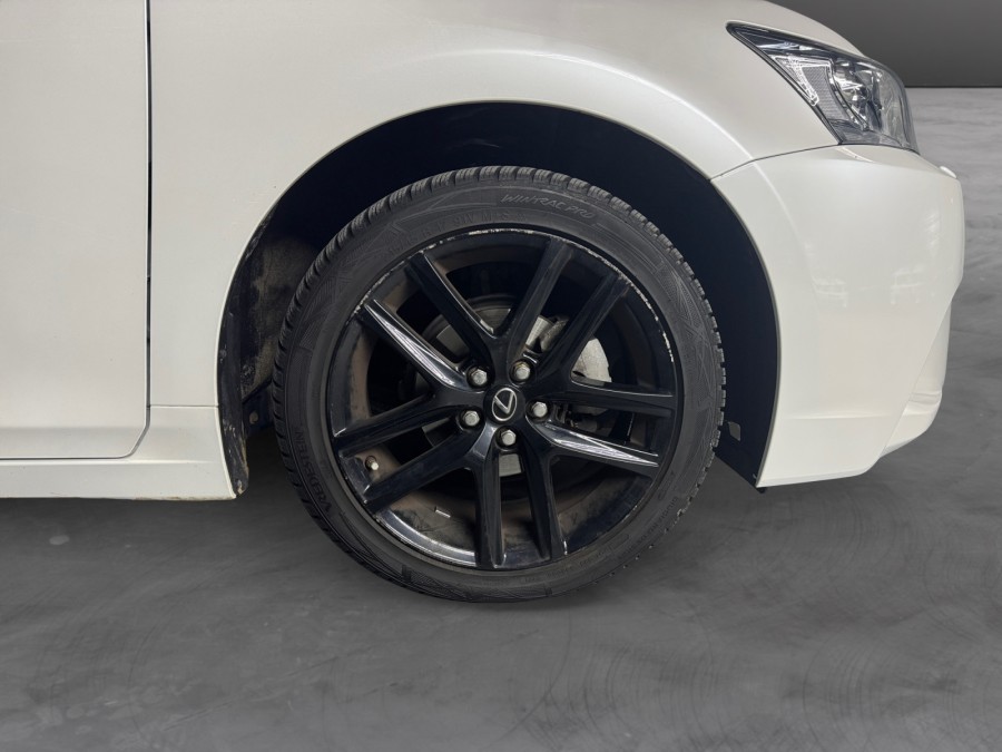 LEXUS d'occasion CT 200H 1.8 VVT-i 16V 136 Hybrid CVT 99cv de 2017