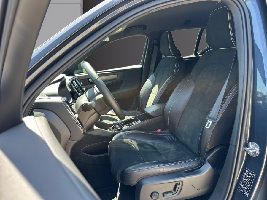 VOLVO d'occasion XC40 R-DESIGN de 2022 Lyon Nord (69)﻿