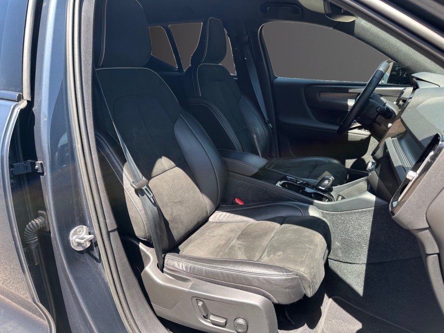 VOLVO d'occasion XC40 R-DESIGN de 2022 Lyon Nord (69)﻿