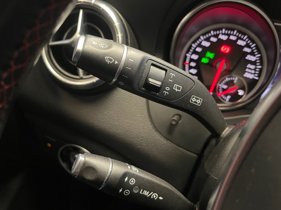 MERCEDES d'occasion CLA SHOOTING BRAKE SB CLA 180 FASCINATION BVA de