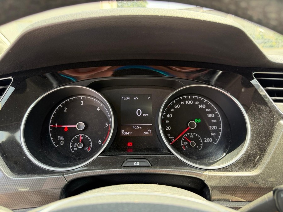VOLKSWAGEN d'occasion TOURAN 1.6 TDI 115 CONNECT DSG 7P de 2019 Tours