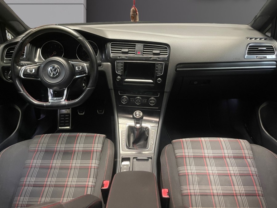 VOLKSWAGEN d'occasion GOLF VII 2.0 TSI 220 GTI de 2013 St Jean du