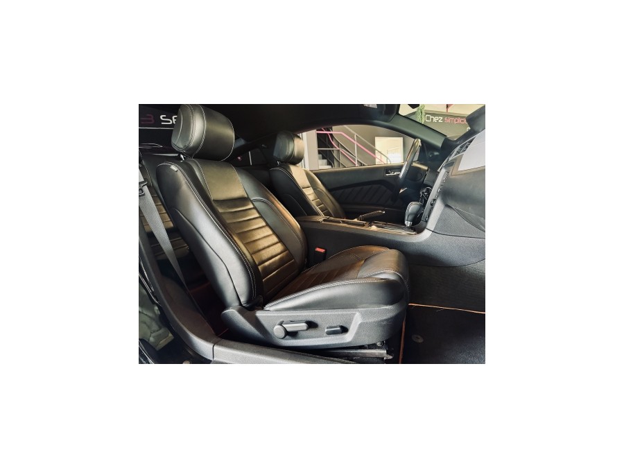FORD d'occasion MUSTANG FORD MUSTANG V6 de 2013 Aix Les Bains (73)﻿