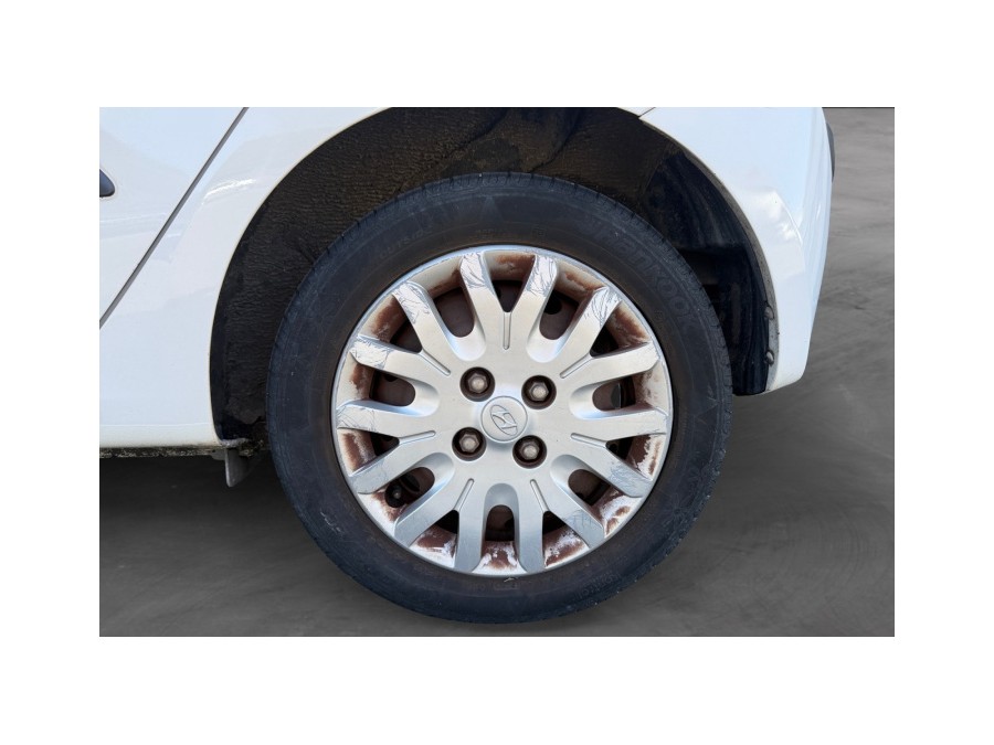 HYUNDAI d'occasion I10 1.2 PACK de 2008 La Ciotat (13)﻿