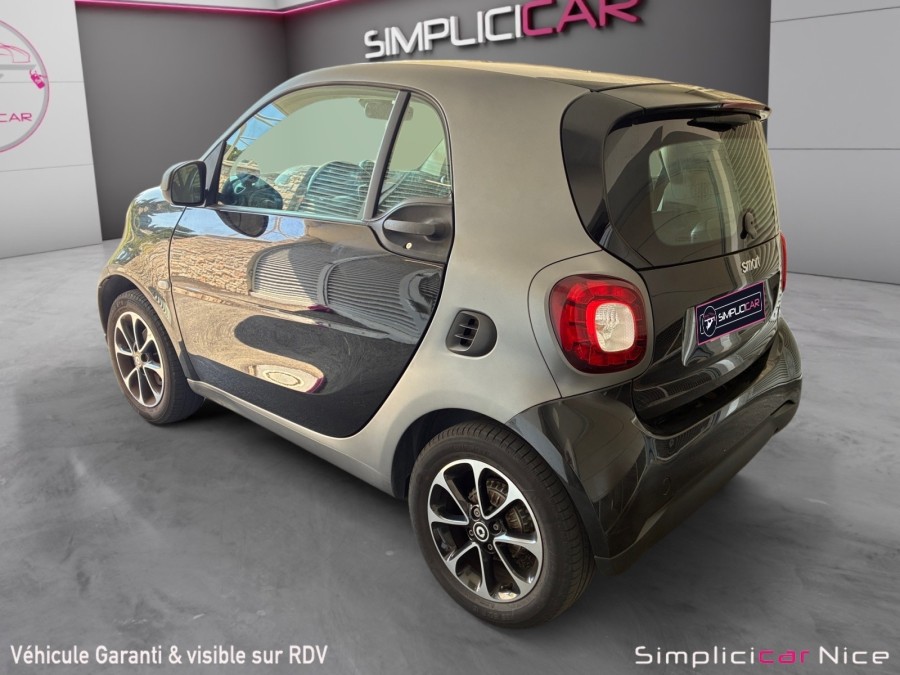 SMART d'occasion FORTWO PURE 52 KW COUPE AUTO de 2018 Nice (06)﻿