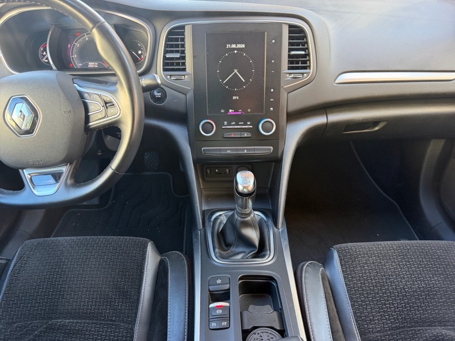 RENAULT d'occasion MEGANE IV 1.2 TCE 130 INTENS de 2017 Cannes (06)﻿