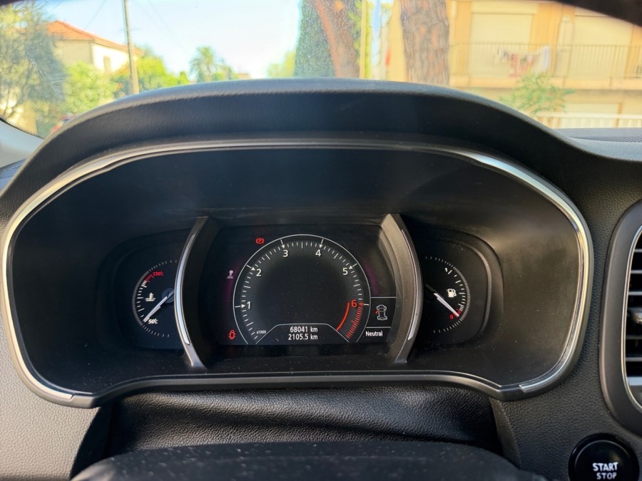 RENAULT d'occasion MEGANE IV 1.2 TCE 130 INTENS de 2017 Cannes (06)﻿