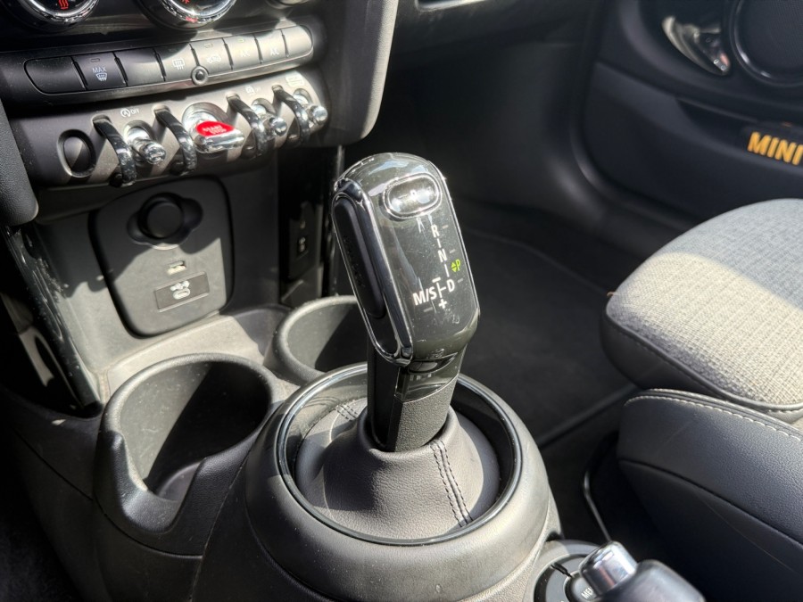 MINI d'occasion MINI Cooper 136ch Edition Camden BVA7 de 2021