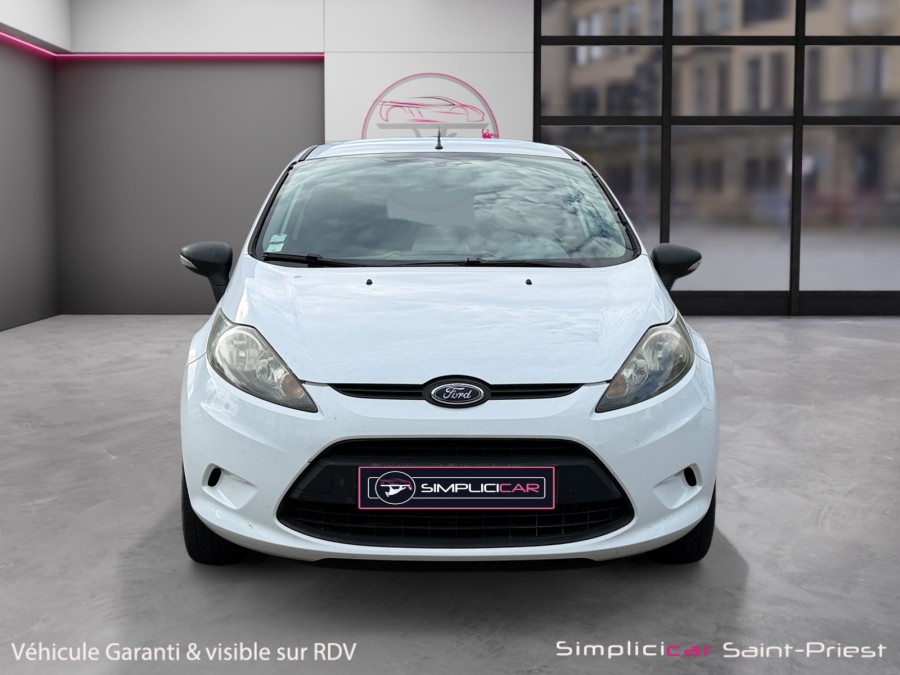 FORD d'occasion FIESTA 1.25 82ch Ambiente 3p de 2009 Lyon St Priest