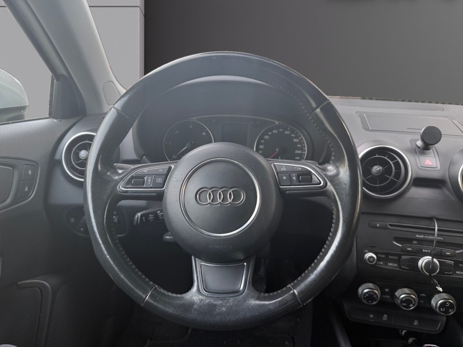 AUDI d'occasion A1 1.6 TDI 90ch FAP Ambition S tronic 7 de 2011