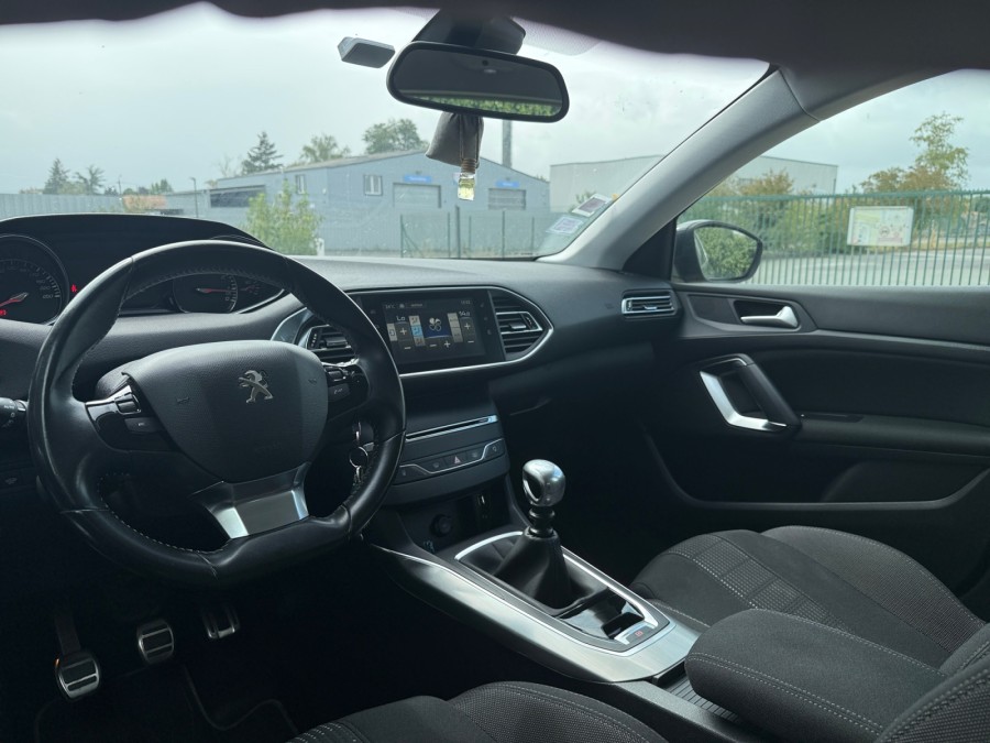 PEUGEOT d'occasion 308 PEUGEOT 308 II 1.2 130Ch ALLURE de 2016