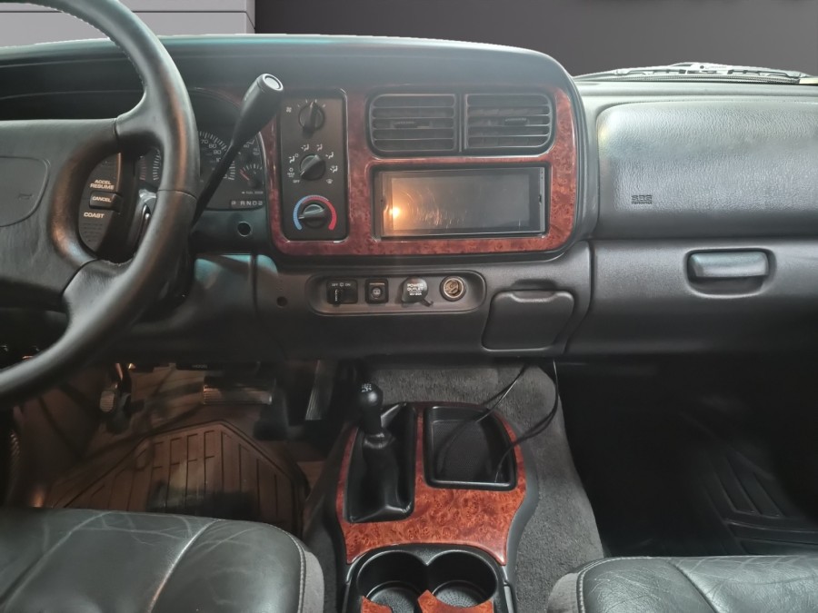 DODGE d'occasion DURANGO 5.9 V8 de 1998 Fontainebleau (77)﻿