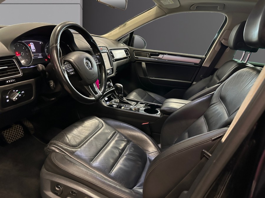 VOLKSWAGEN d'occasion TOUAREG 3.0 V6 TDI 262 R-LINE TIPTRONIC de 2015