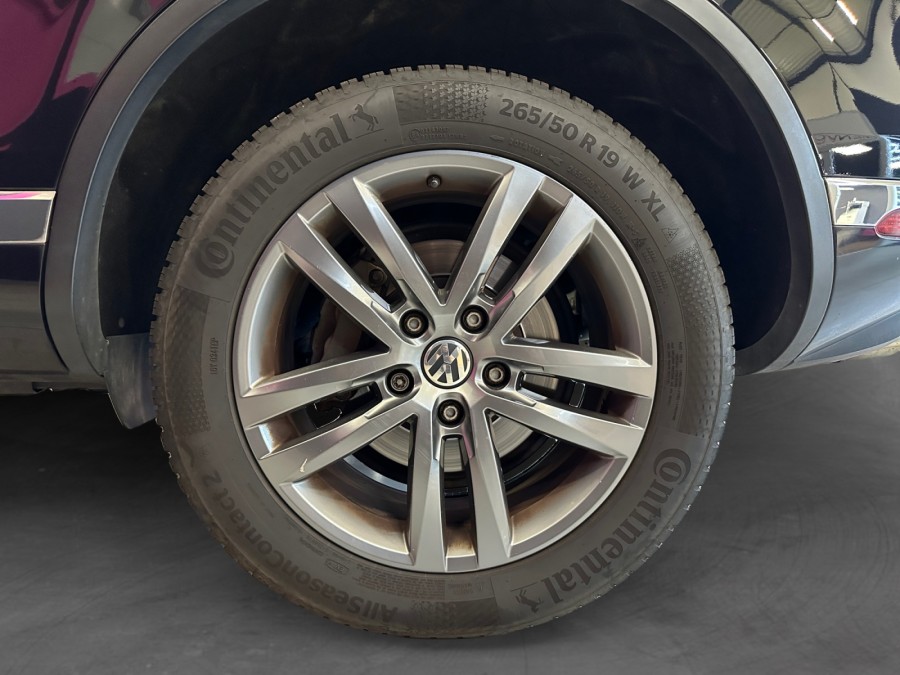 VOLKSWAGEN d'occasion TOUAREG 3.0 V6 TDI 262 R-LINE TIPTRONIC de 2015
