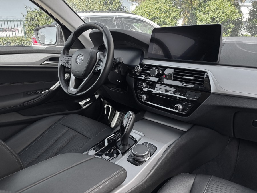 BMW d'occasion 520 2.0 i 184Ch TOURING LOUNGE Boite AUTO de 2023