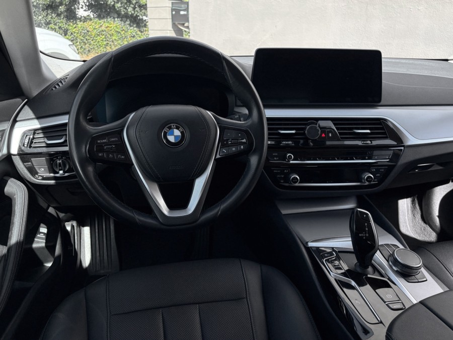 BMW d'occasion 520 2.0 i 184Ch TOURING LOUNGE Boite AUTO de 2023