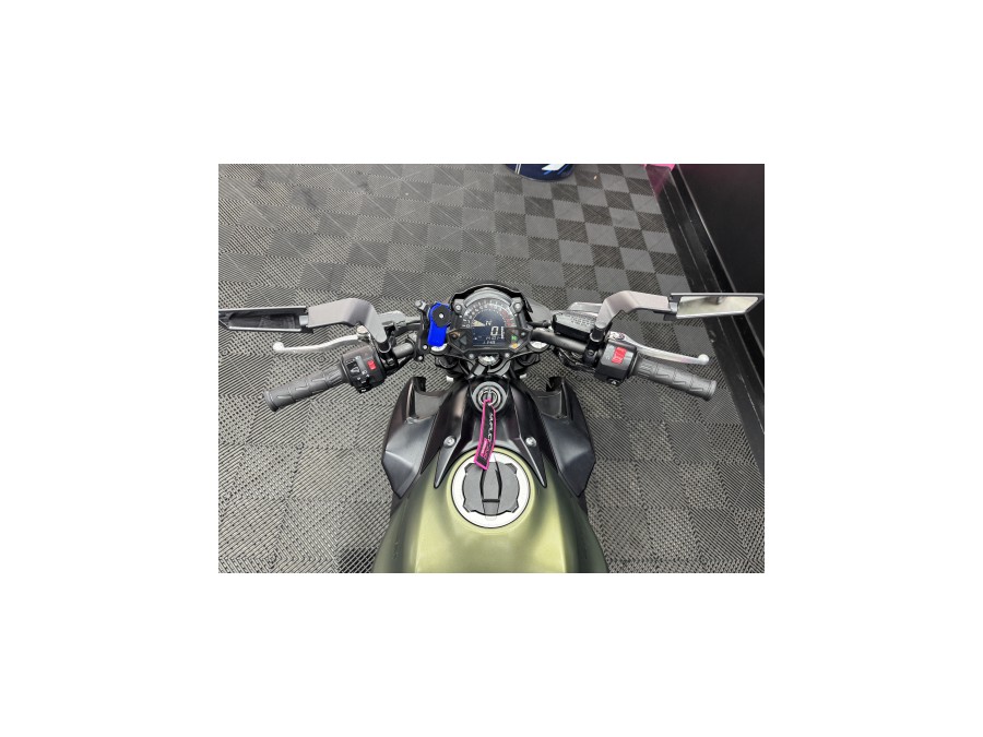 KAWASAKI d'occasion Z650 KAWASAKI Z650 de 2017 Reims Tinqueux (51)﻿