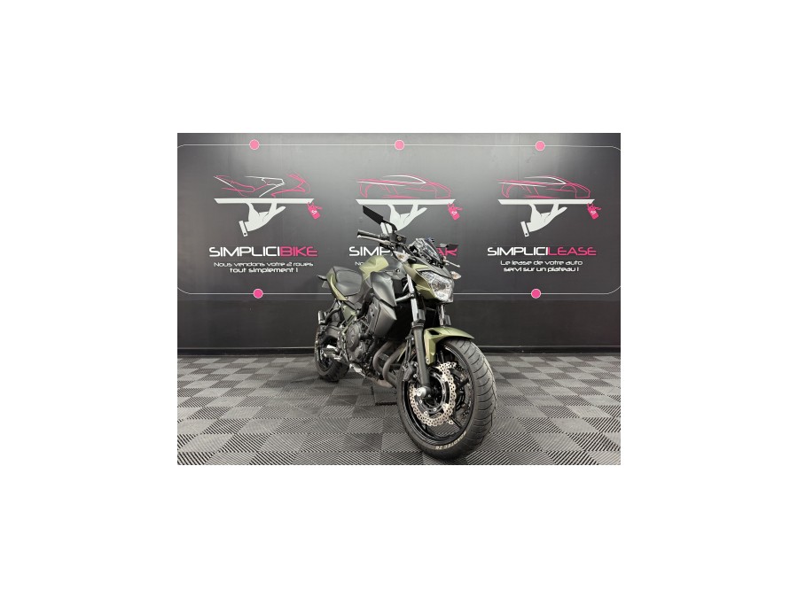 KAWASAKI d'occasion Z650 KAWASAKI Z650 de 2017 Reims Tinqueux (51)﻿