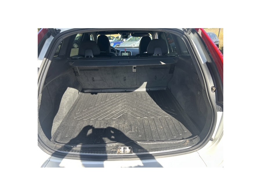 VOLVO d'occasion XC60 2 D3 136 MOMENTUM BUSINESS GEARTRONIC AUTO de