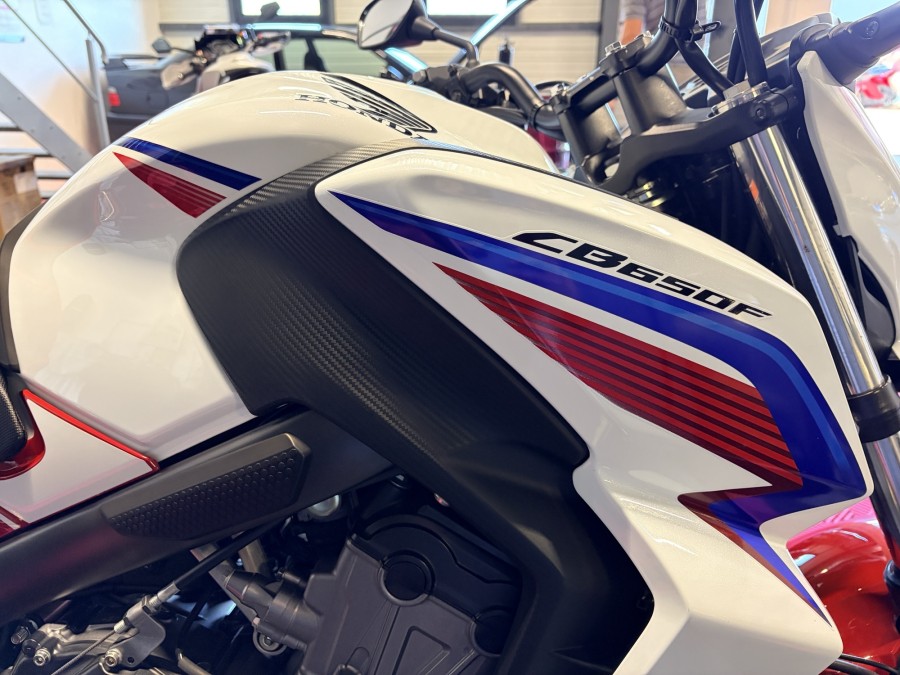 HONDA d'occasion CB650RA CBF de 2014 Genevois (74)﻿