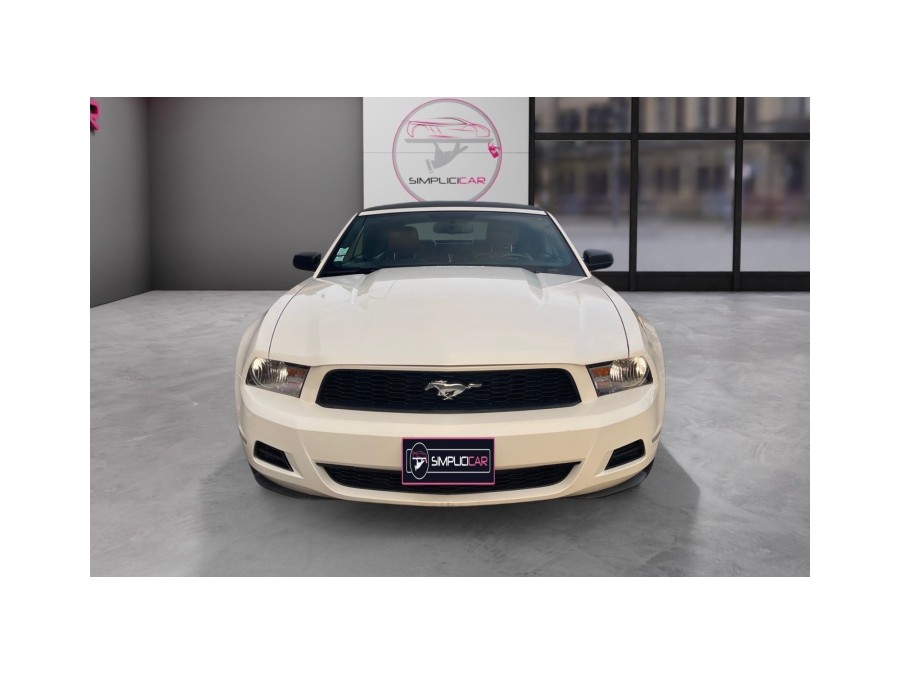 FORD d'occasion MUSTANG V6 4L 210cv SOHC PREMIUM CONVERTIBLE de 2010