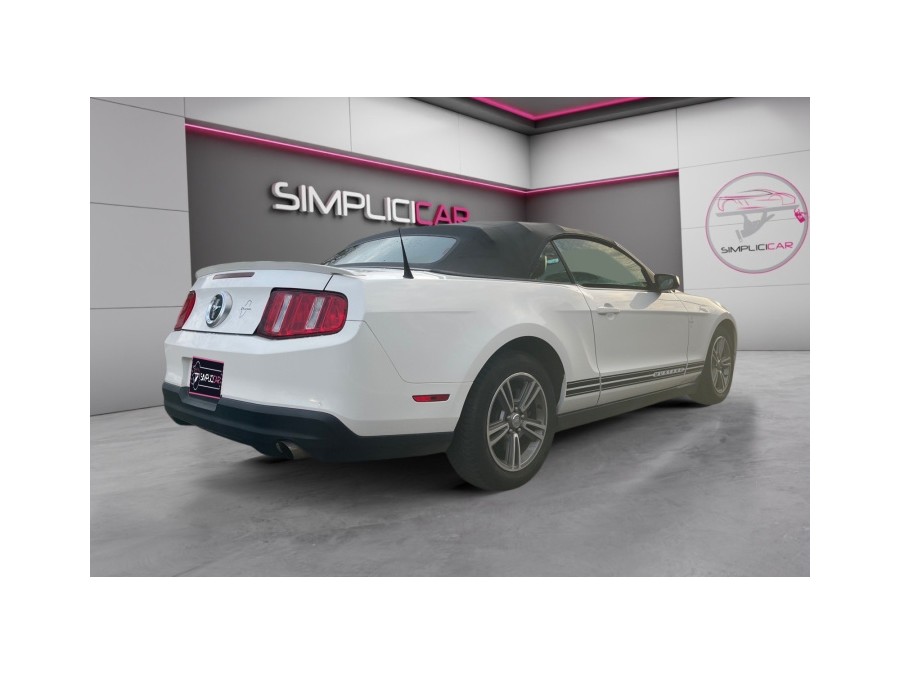 FORD d'occasion MUSTANG V6 4L 210cv SOHC PREMIUM CONVERTIBLE de 2010