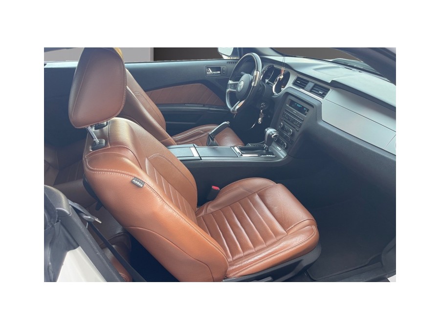FORD d'occasion MUSTANG V6 4L 210cv SOHC PREMIUM CONVERTIBLE de 2010