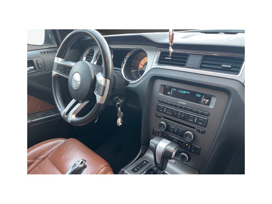 FORD d'occasion MUSTANG V6 4L 210cv SOHC PREMIUM CONVERTIBLE de 2010