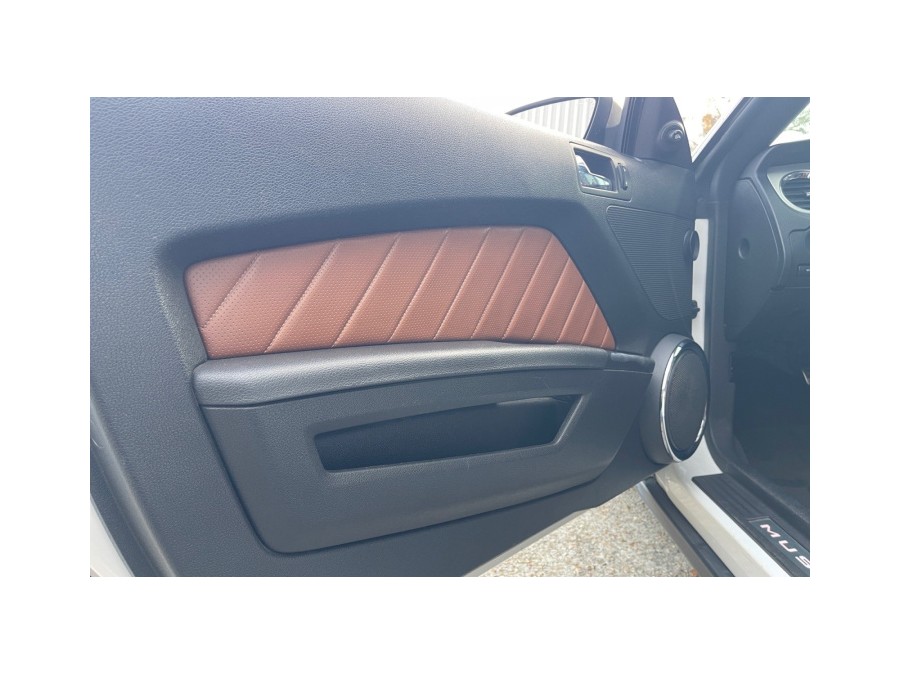 FORD d'occasion MUSTANG V6 4L 210cv SOHC PREMIUM CONVERTIBLE de 2010