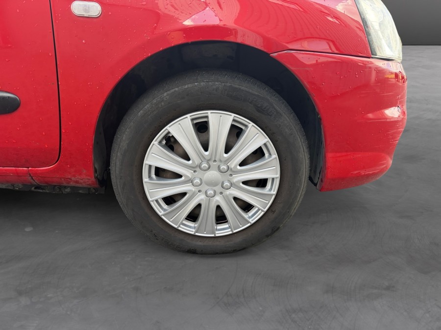 RENAULT d'occasion CLIO 1.2 60ch Authentique 5p de 2009 Méry Sur Oise