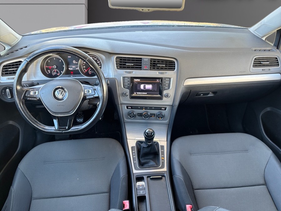 VOLKSWAGEN d'occasion GOLF VII 1.6 TDI 105 CARAT de 2014 Salon de