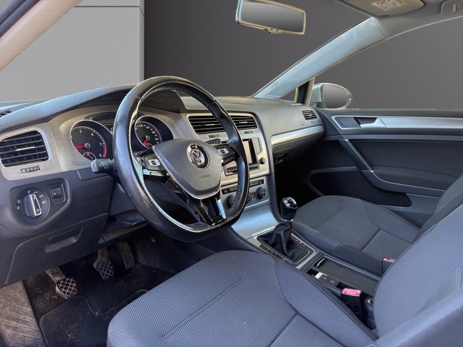 VOLKSWAGEN d'occasion GOLF VII 1.6 TDI 105 CARAT de 2014 Salon de