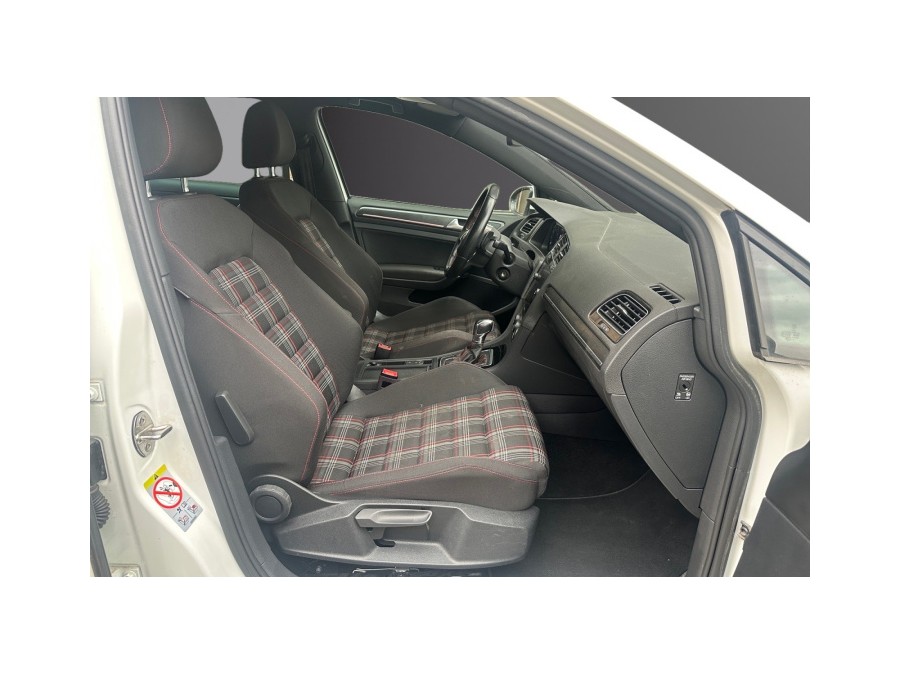 VOLKSWAGEN d'occasion GOLF GTI PIRELLI 2.0T FSI 230 DSG de 2019 Le