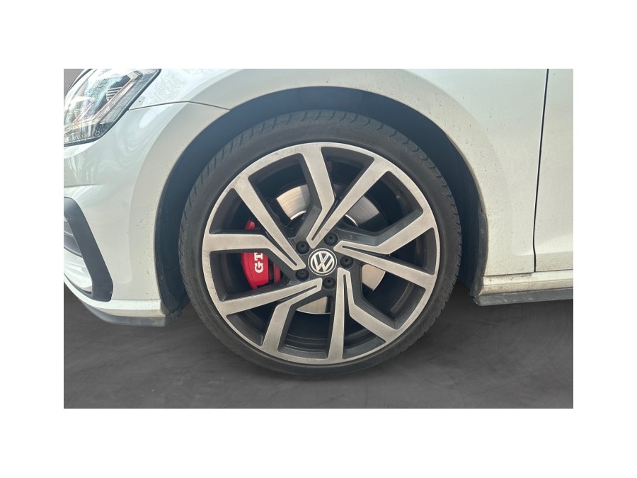 VOLKSWAGEN d'occasion GOLF GTI PIRELLI 2.0T FSI 230 DSG de 2019 Le
