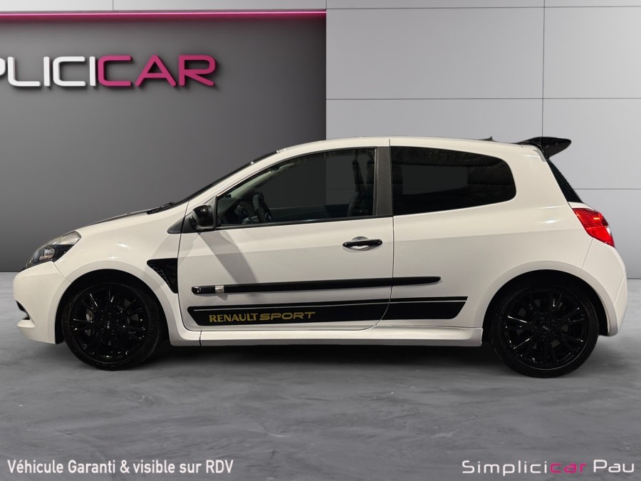 RENAULT d'occasion CLIO III 2 16V RENAULT CUP de 2011 Serres-Castet