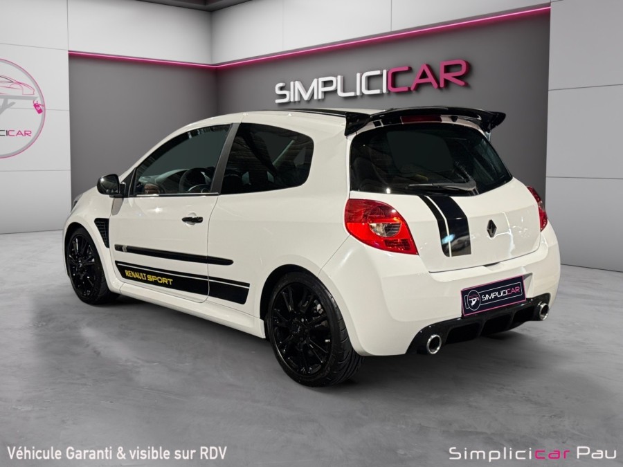 RENAULT d'occasion CLIO III 2 16V RENAULT CUP de 2011 Serres-Castet