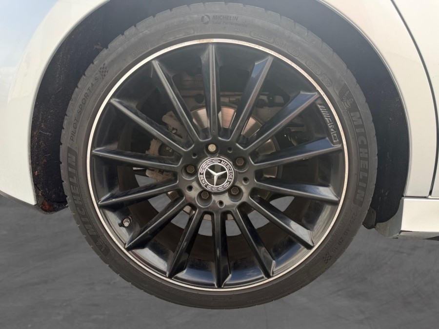 MERCEDES d'occasion A 180 D AMG LINE de 2019 Saint Maximin (60)﻿