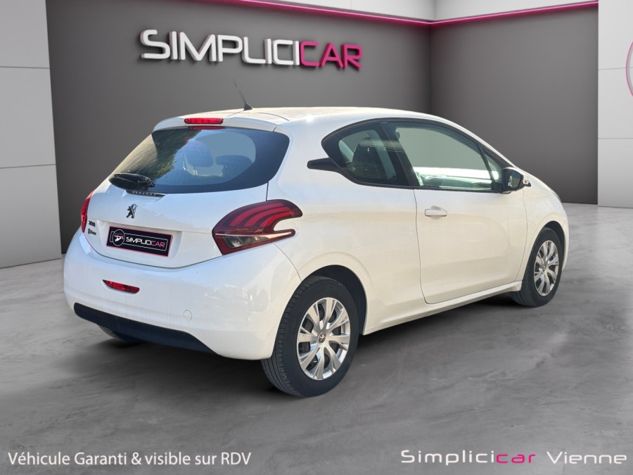 PEUGEOT d'occasion 208 1.6 BLUE HDI 75 ACTIVE de 2018 Vienne (38)﻿