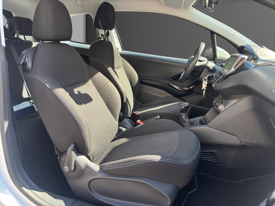 PEUGEOT d'occasion 208 1.6 BLUE HDI 75 ACTIVE de 2018 Vienne (38)﻿