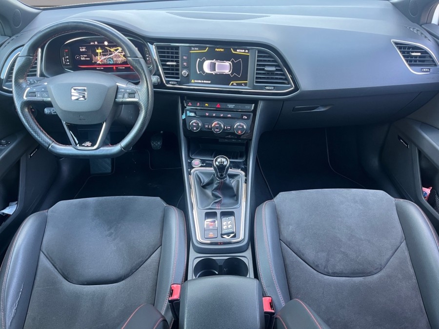 SEAT d'occasion LEON 1.4 TSI 150 FR PACK AERO de 2018 Salon de