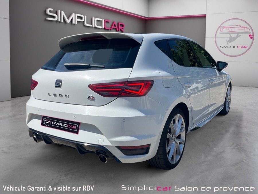 SEAT d'occasion LEON 1.4 TSI 150 FR PACK AERO de 2018 Salon de