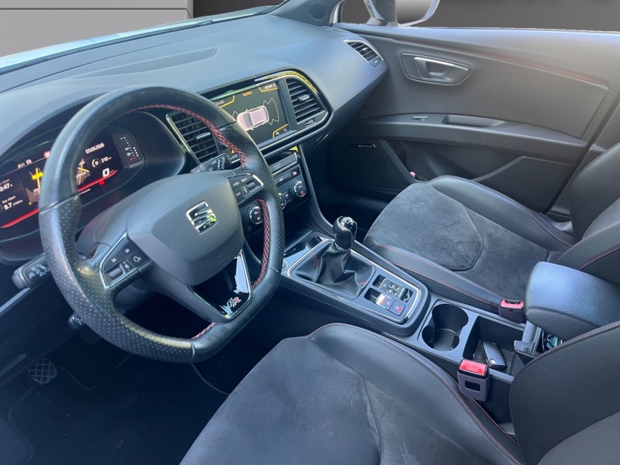 SEAT d'occasion LEON 1.4 TSI 150 FR PACK AERO de 2018 Salon de