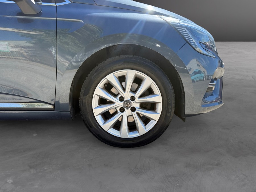 RENAULT d'occasion CLIO 1.3 TCe 130ch FAP Intens EDC de 2019 Toulon