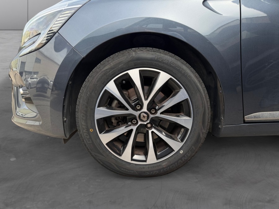 RENAULT d'occasion CLIO 1.3 TCe 130ch FAP Intens EDC de 2019 Toulon