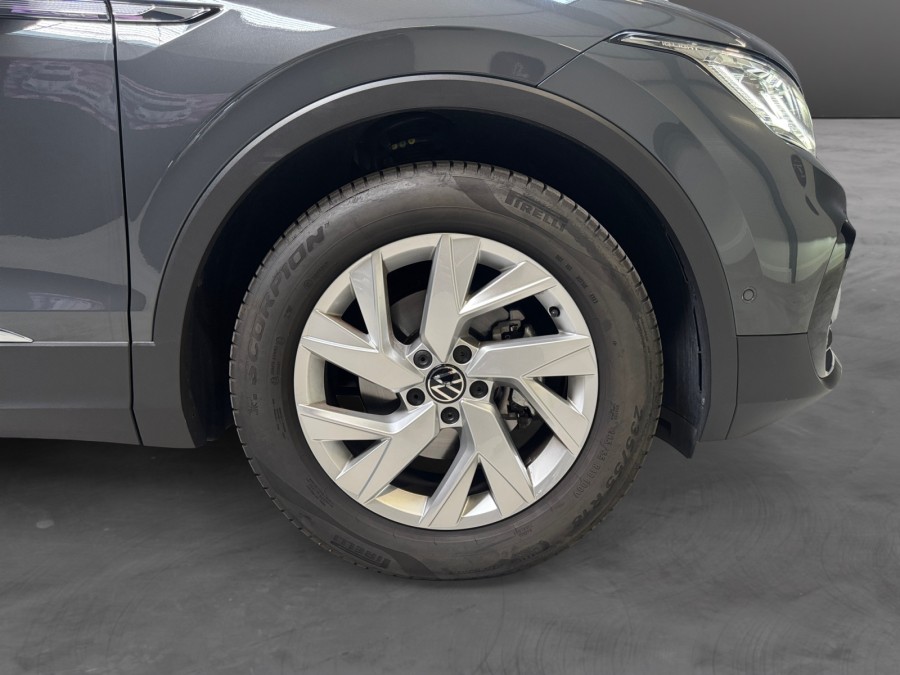 VOLKSWAGEN d'occasion TIGUAN 2.0 TDI 150  DSG PH2 de 2022 Bretigny