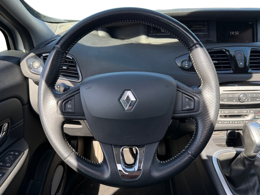RENAULT d'occasion SCENIC 1.5 dCi 110ch Bose EDC Euro6 7 places 2015