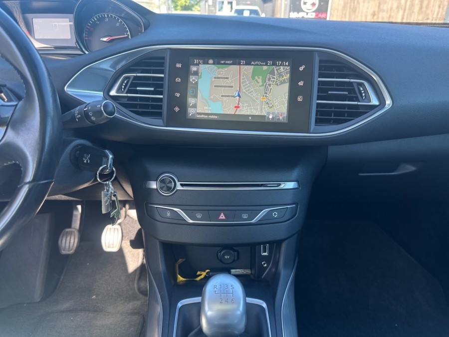 PEUGEOT d'occasion 308 II 2 BLUE HDI 150 SW ALLURE de 2015 Rennes
