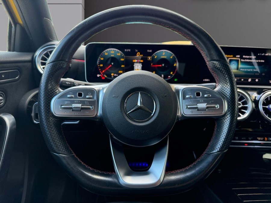 MERCEDES d'occasion CLASSE A 180 d 116ch AMG Line 7G-DCT de 2019 Lyon