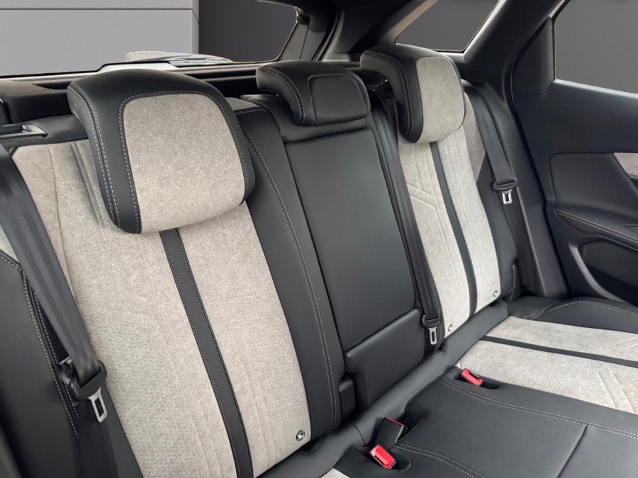 PEUGEOT d'occasion 3008 HYBRID 225ch GT Pack e-EAT8 de 2021 Le Havre